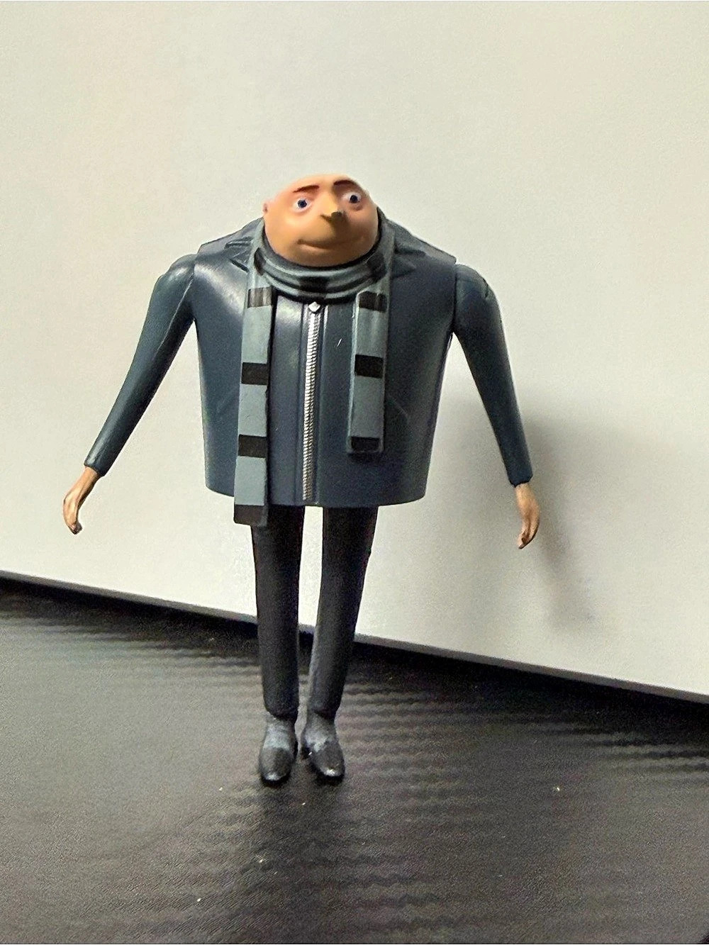 Thinkway Toys The Minions Gru Figure Blue & Black